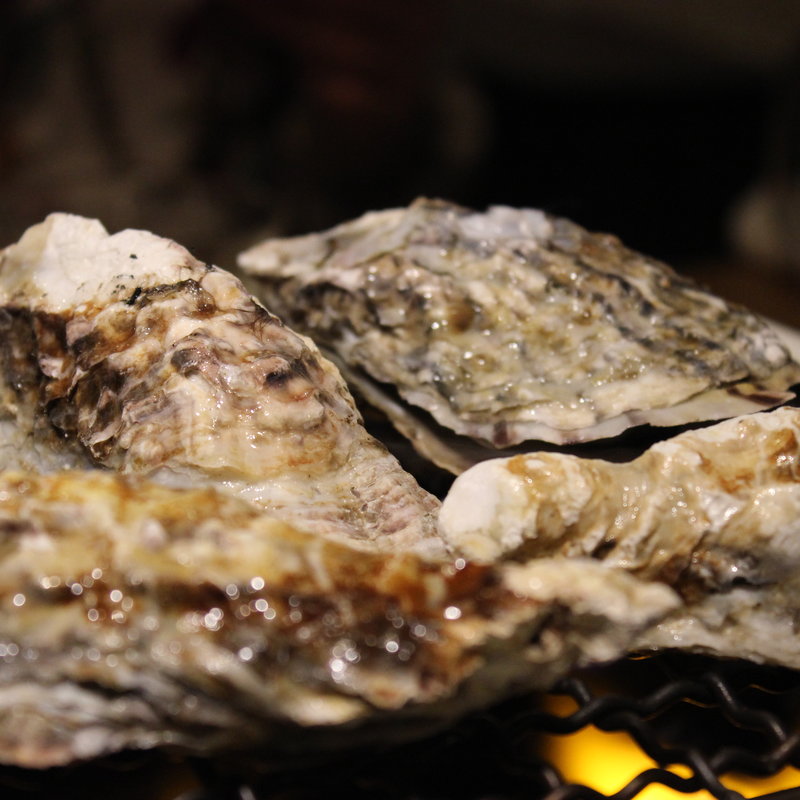 牡蠣殻焼き(三田魚介センター)