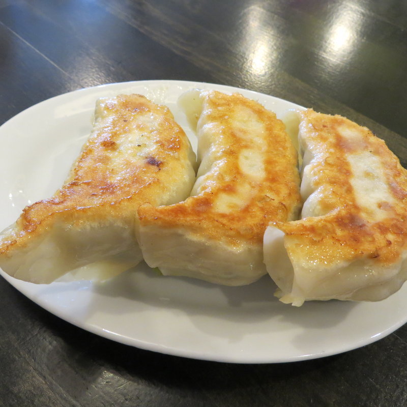 肉餃子(王記厨房 大和店 （オウキチュウボウ）)
