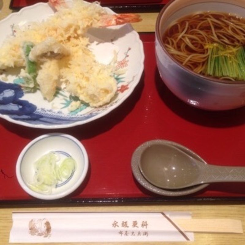 天ぷらそば(麻布永坂 更科本店 （あざぶながさかさらしなほんてん）)