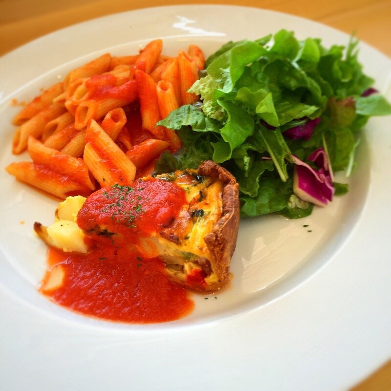 キッシュプレート(This Is Cafe 静岡店 （ディス イズ カフェ）)