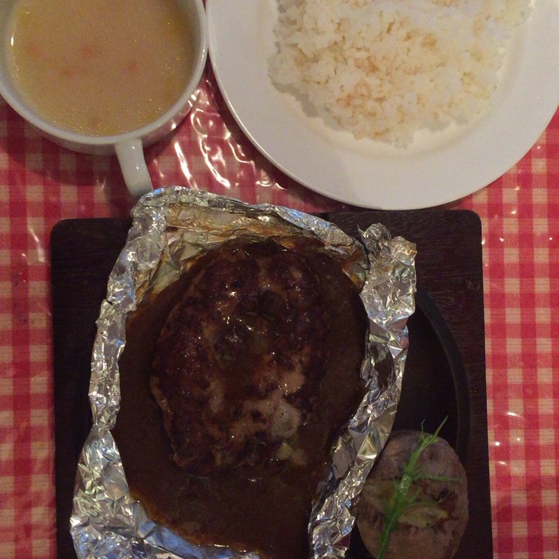 あいだハンバーグステーキ(洋食 AIDA)