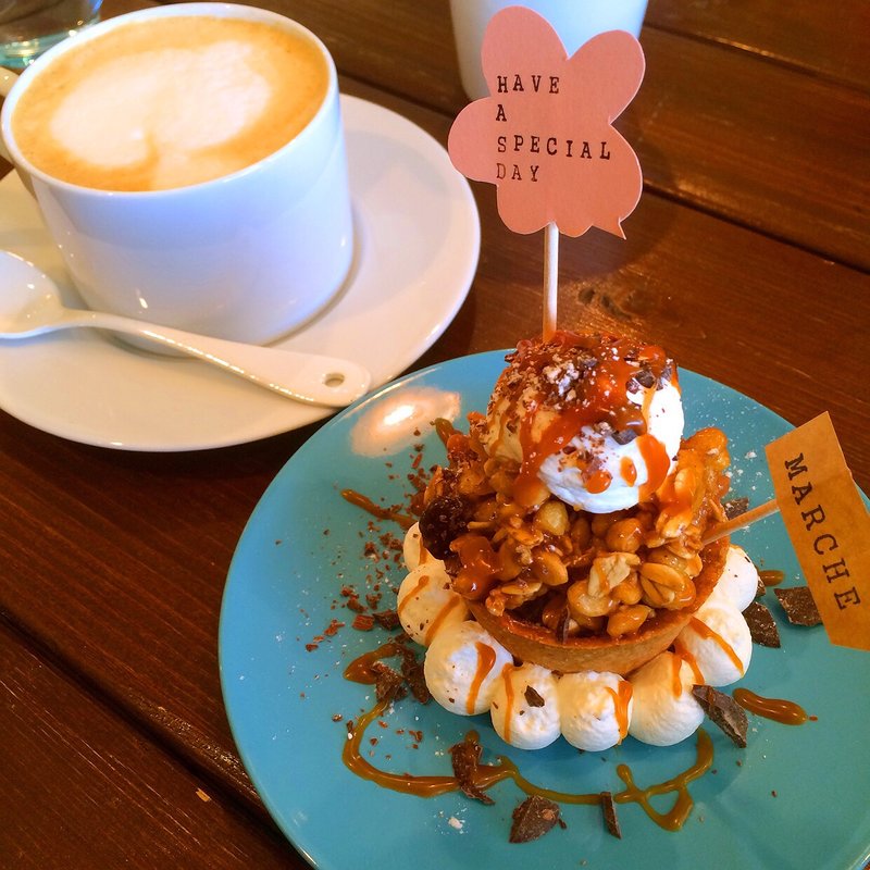 キャラメルグラノーラタルト(マルシェ )