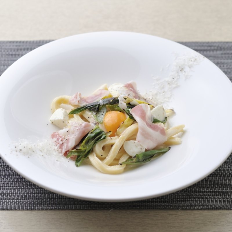 生ハムとモッツアレラチーズのパスタ(SHUHARI CASA)