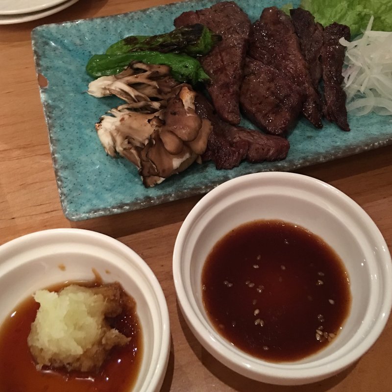 和牛の炙り(マムズ キッチン イプ （MAM'S KITCHIEN ipu）)