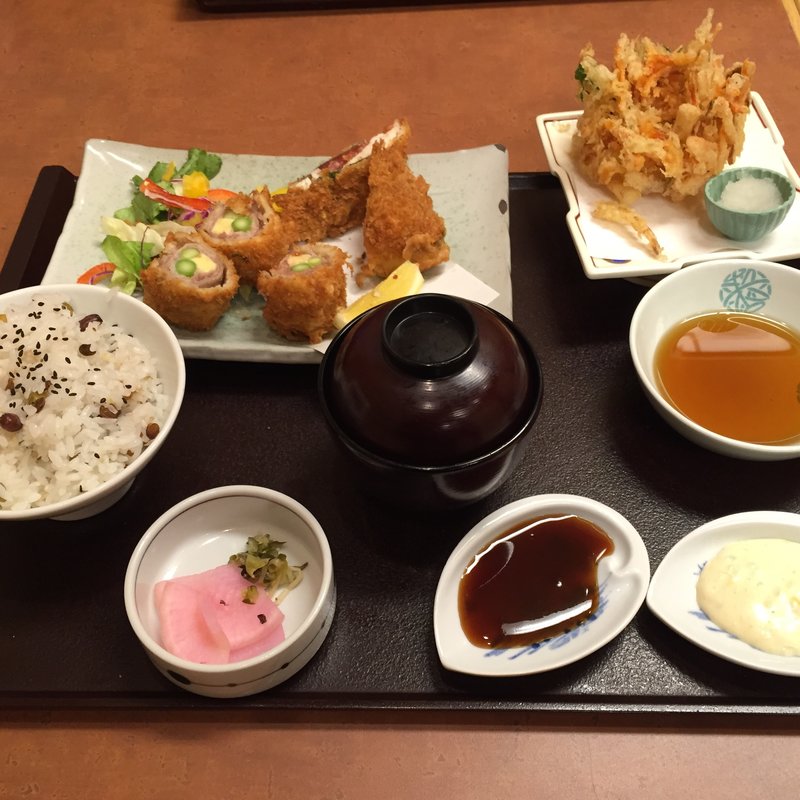 豚ロールかつと香味フライ定食(かごの屋 五条七本松店 )