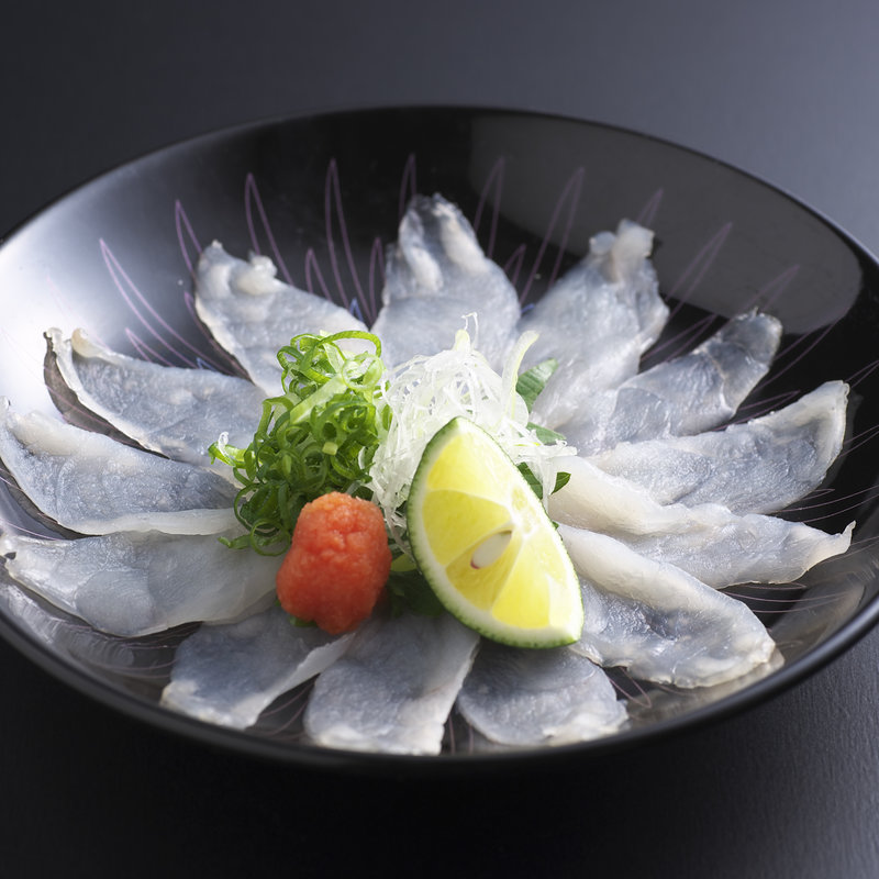 河豚の刺身(焼ふぐ 優ふく 東心斎橋)