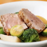 豚肉のグリル　季節野菜と共に(レストラン エム （Restaurant M）)