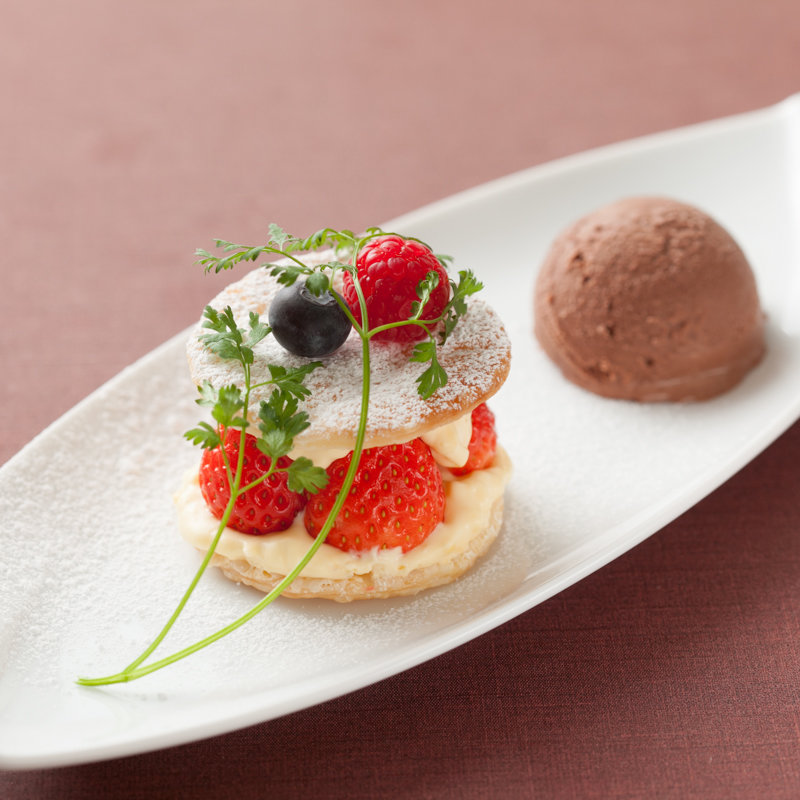 イチゴのタルト(ヒロズラウンジ （HIRO'S LOUNGE）)