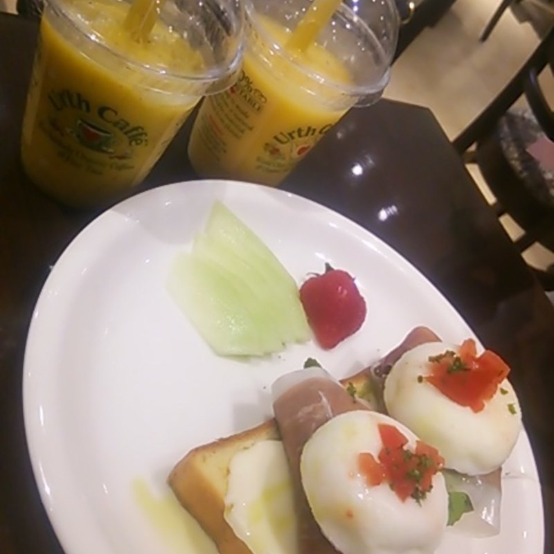 Poach Di Parma(Urth Caffé 代官山 )