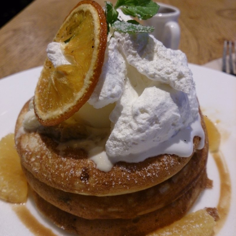 マンスリーパンケーキ　7月(カフェ＆ブックス ビブリオテーク 東京・有楽町（café & books bibliothèque Tokyo Yurakucho）)