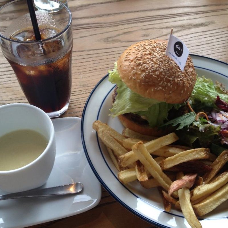 バーガーランチ(デザインデ カフェ （de sign de>cafe）)