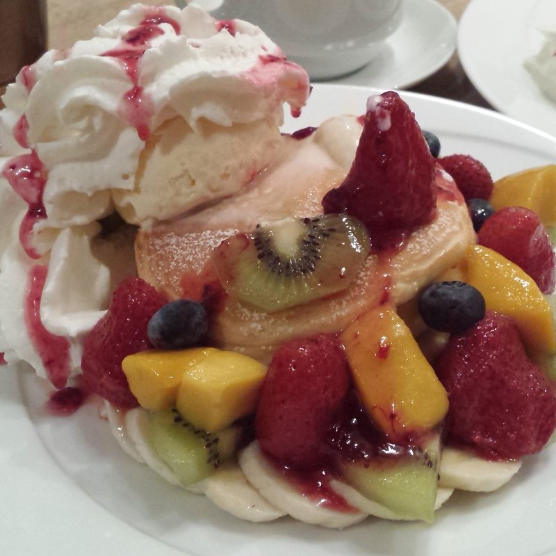 ハワイアンパンケーキ フルーツミックス(モアナキッチンカフェ 有楽町イトシア店)