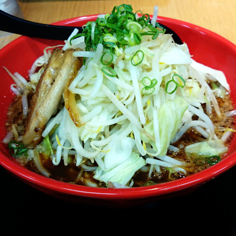 普通のラーメン 徳島醤油味（野菜増し増し）(ちょもらん軒)