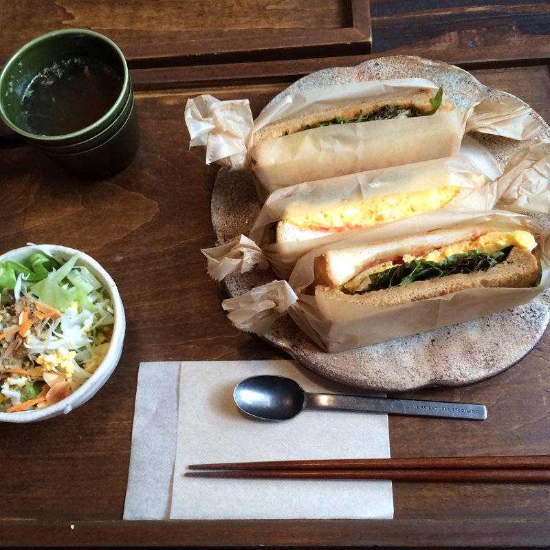 ドリンク付ランチ BLTサンド(にじいろcafe ＆ にじバル)