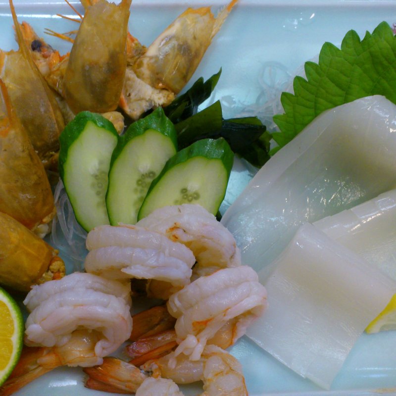 エビとイカの盛り合わせ(からコロ亭 姪浜店)