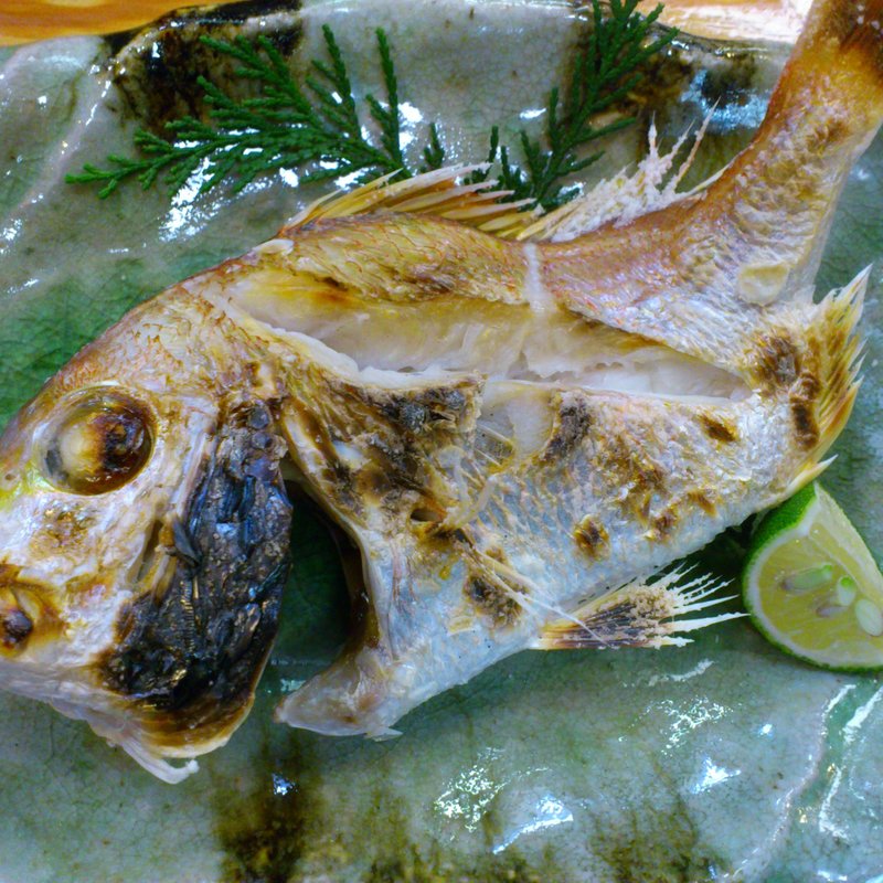 鯛の塩焼き(大衆割烹ふる庄)