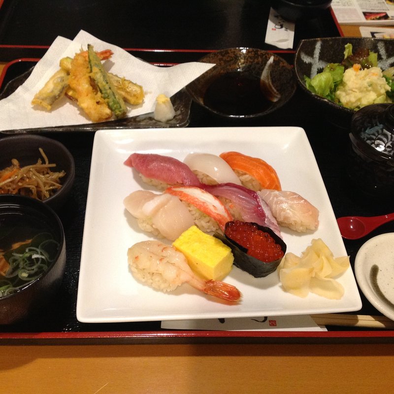 寿司てんぷらセット(鮨　いなず)