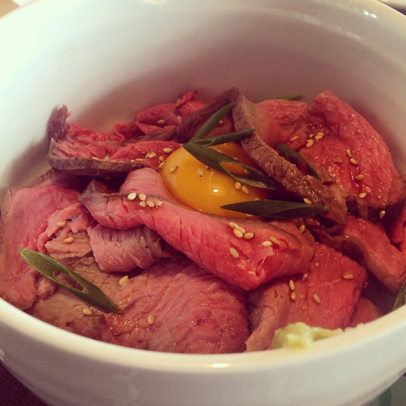 ローストビーフ丼(レストラン南風原)