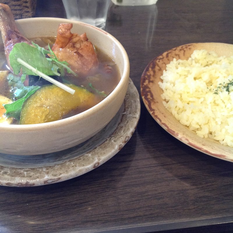 チキンカレー(スープカレーマタレー)