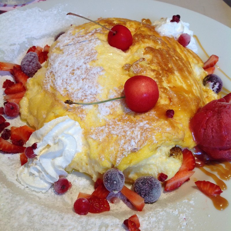 ヌーベオムレス（スイーツオムレツ）(ダニーズレストラン)