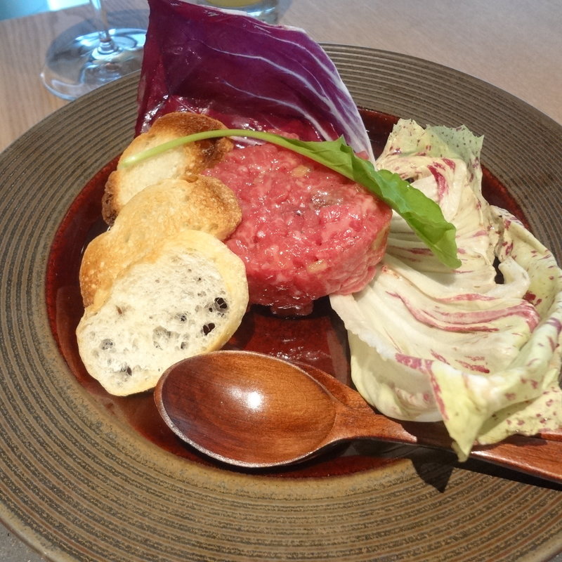 牛もも肉のタルタール(但馬屋 虎ノ門ヒルズ)