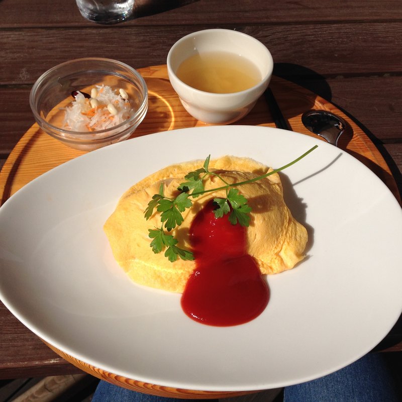 芽ぶきのオムライス～　なつかしのトマトケチャップ(たまご舎 蔵王本店 （タマゴヤ）)