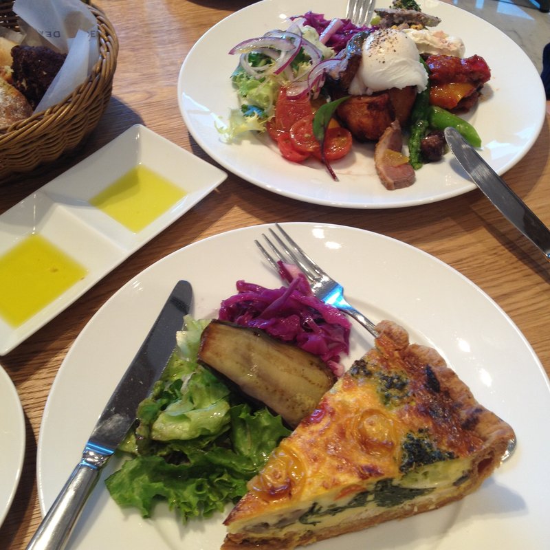 キッシュプレートランチ(DEAN & DELUCA 大阪)