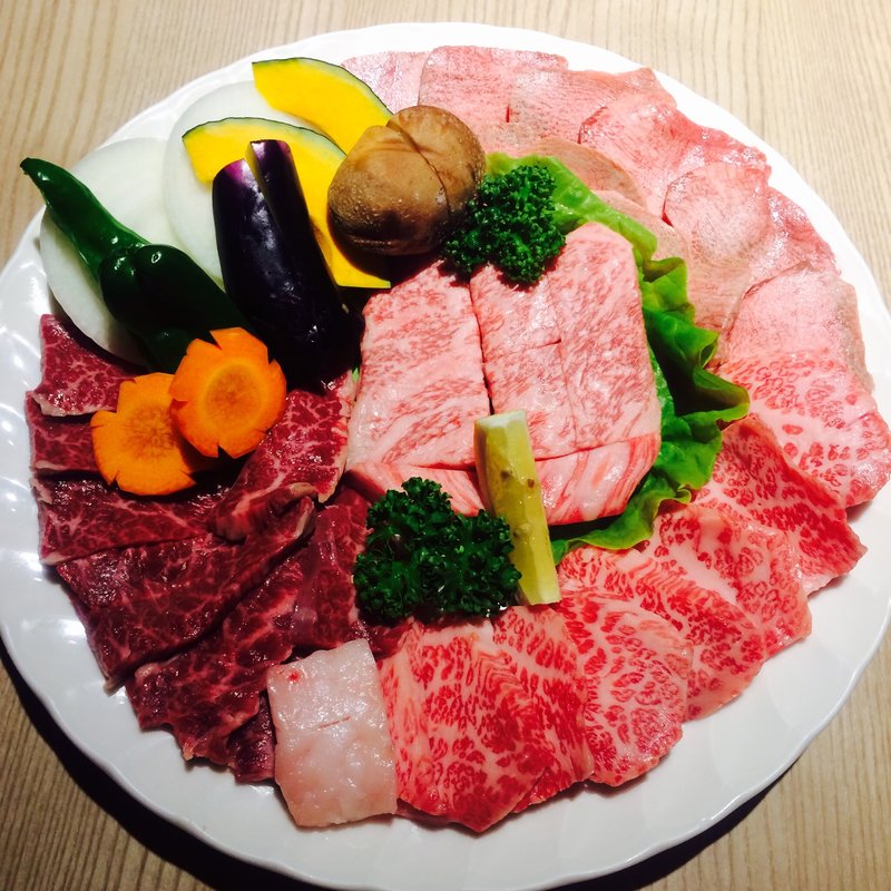 特選牛盛り合わせ(肉の割烹　田村 本店 )