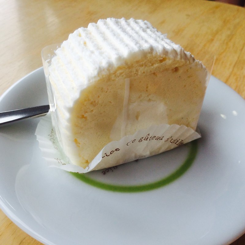 半熟ロールフロマージュ(フラノデリス)