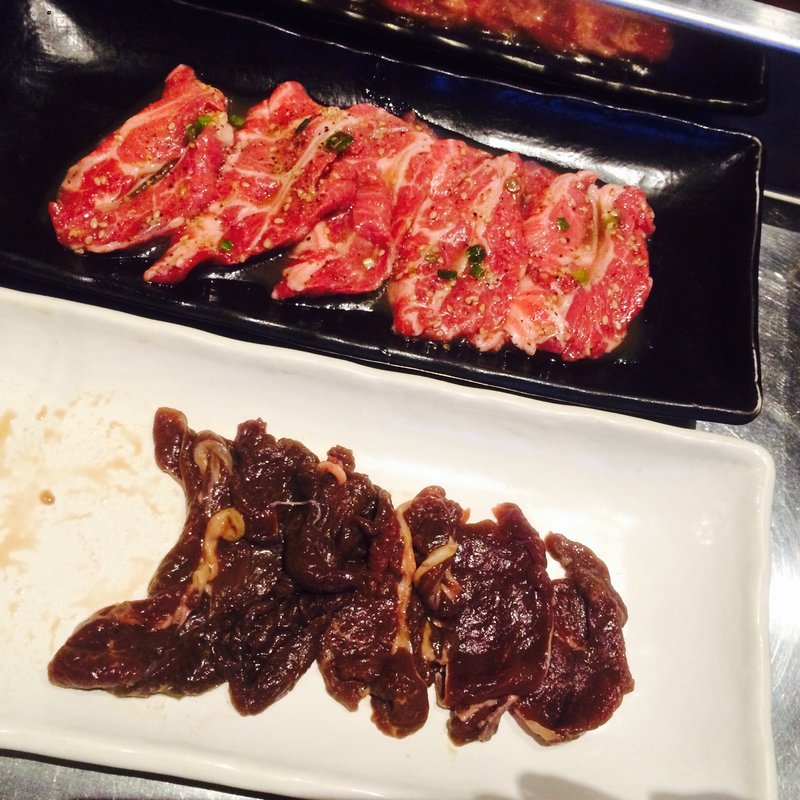 ジンギスカン塩だれ（上）鹿ジンギスカン（下）(ジンギスカンそら（SORA）)