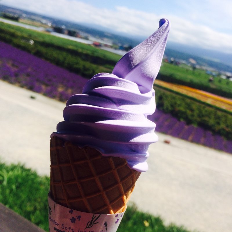 ラベンダーソフトクリーム(ファーム富田)