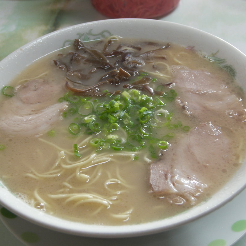 ラーメン(本場久留米ラーメン くいよい軒)