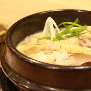ミニ参鶏湯(韓国風キッチン　鍾萬亭（しょうまんてい）)