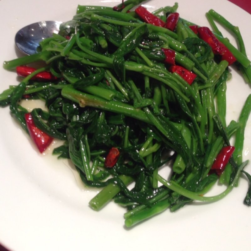 空芯菜炒め(京華樓 中華街大通り店)