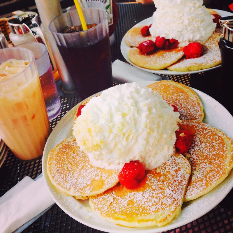 ストロベリーホイップクリームとマカデミアナッツ(Eggs 'n Things 原宿店)