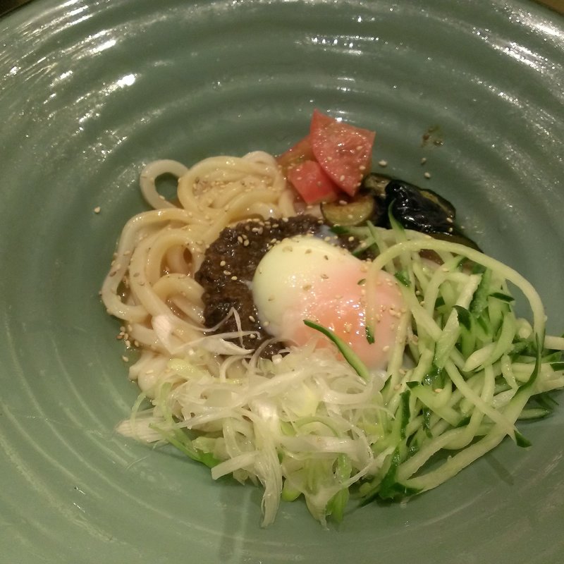 冷やし坦々うどん(麺匠の心つくし つるとんたん 羽田空港店)