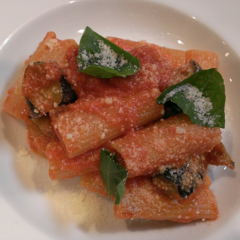 トマトクリームソースのリングイネ(トラットリア ダ テレーサ)