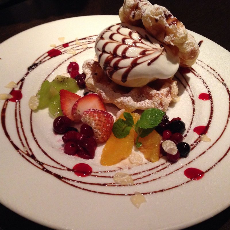 kawara特製フルーツワッフル(kawara CAFE & DINING 宇田川店)