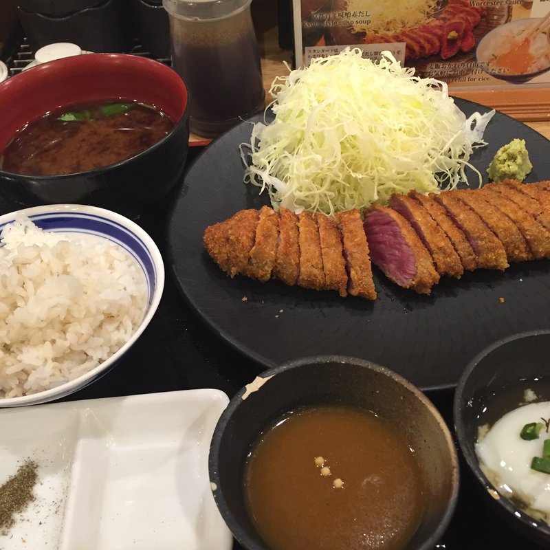 牛ロースカツ京玉膳 並(牛カツ京都勝牛 なんば千日前店)