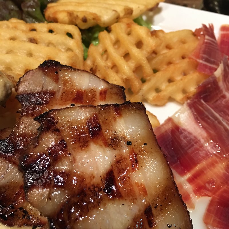 ほぉーバルおすすめ肉盛り(ほぉーバル )