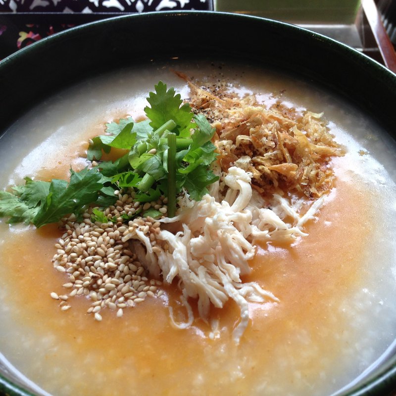トムヤンクン鶏粥(粥麺楽屋 喜々 （カユメンガクヤキキ）)