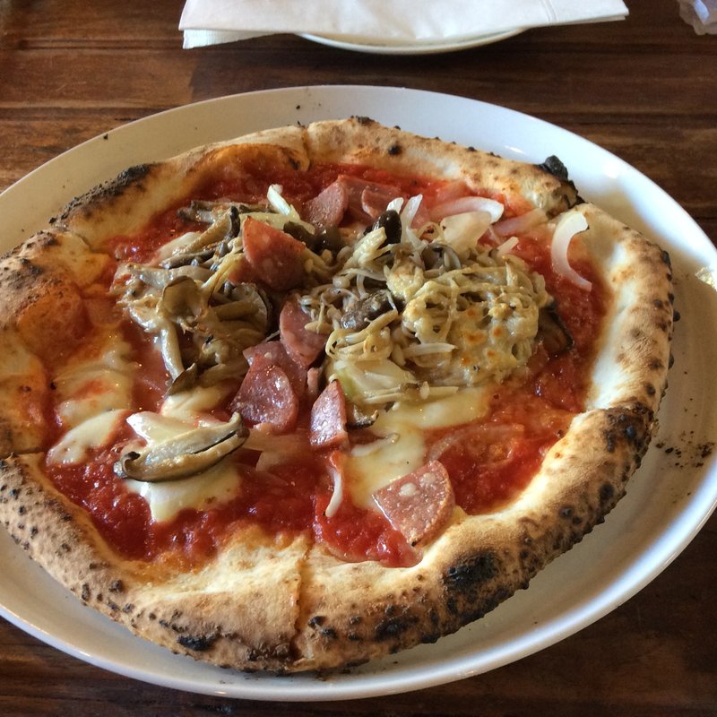 きのこのピザ(蔓薔薇)