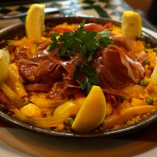 A rich tasting paella with roasted chicken, chorizo & Serrano ham(Cafe Andaluz)