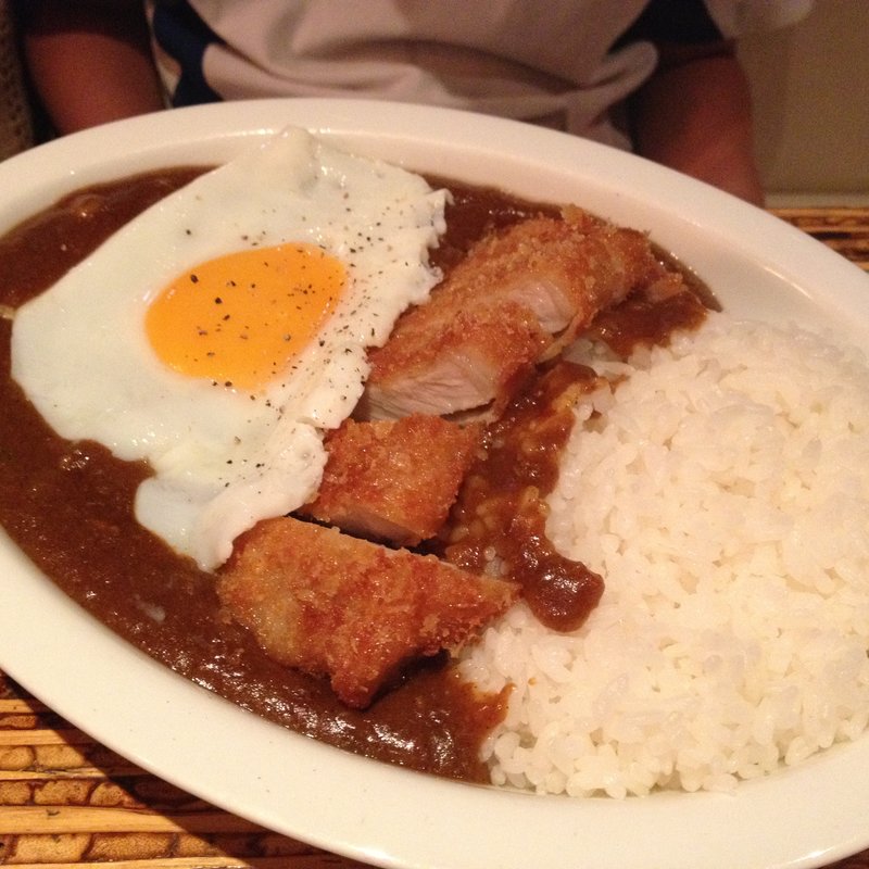 カツカレー(洋食 QUATTRO（クアトロ）)