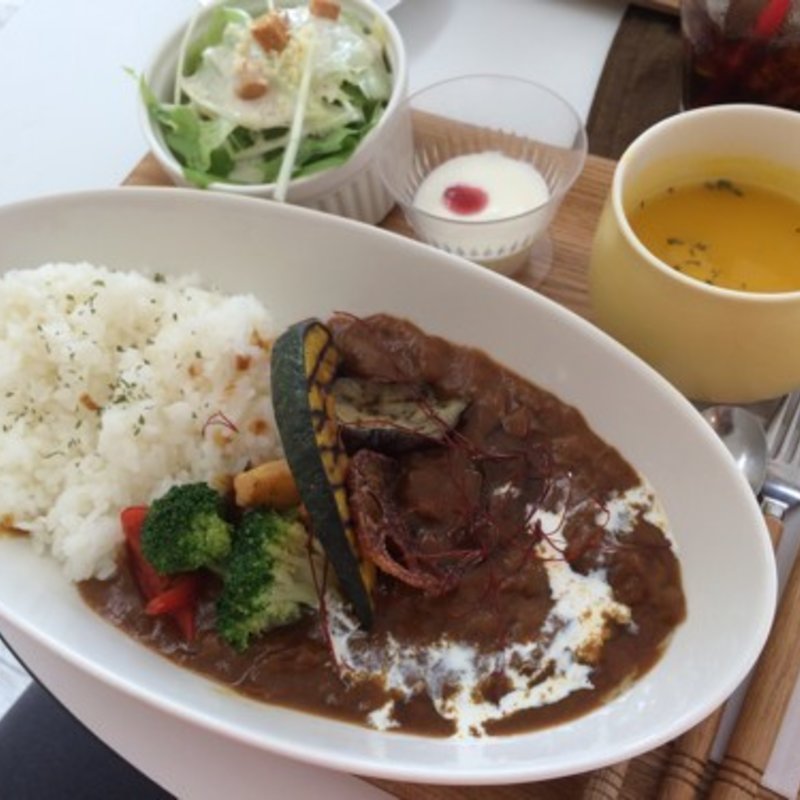 沖縄野菜カレーランチセット(Miyazatoya)