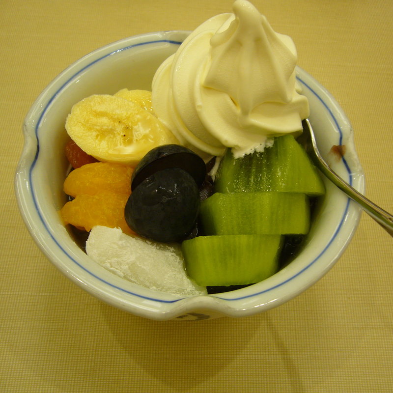 フルーツクリームあんみつ(みはし)