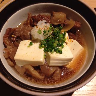 京豆腐と黒毛和牛のすじ煮込み(川村料理平)