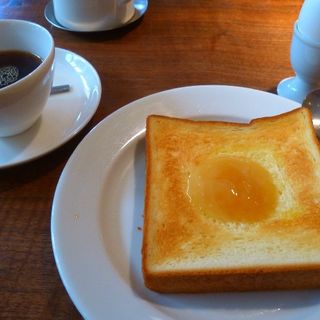 ウーフのハチミツトースト(カフエマメヒコ 三軒茶屋店)