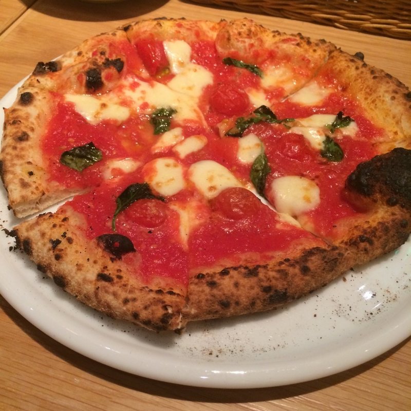 アルゲリータ(PIZZA & WINE BAR ENTRATA)