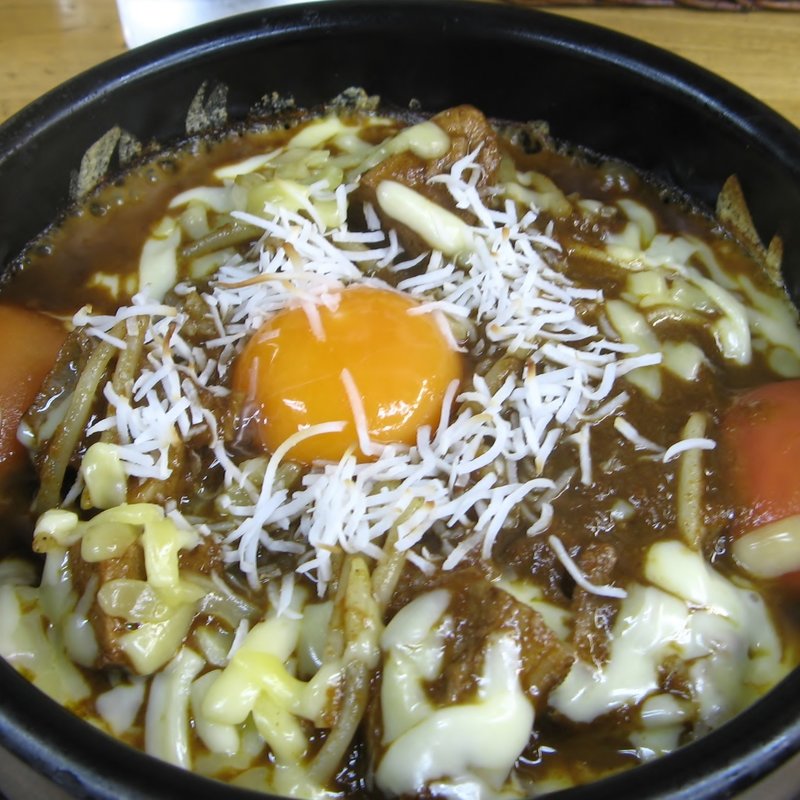 石焼カレー大盛り（トッピング：チーズ）(あっぷわーど)